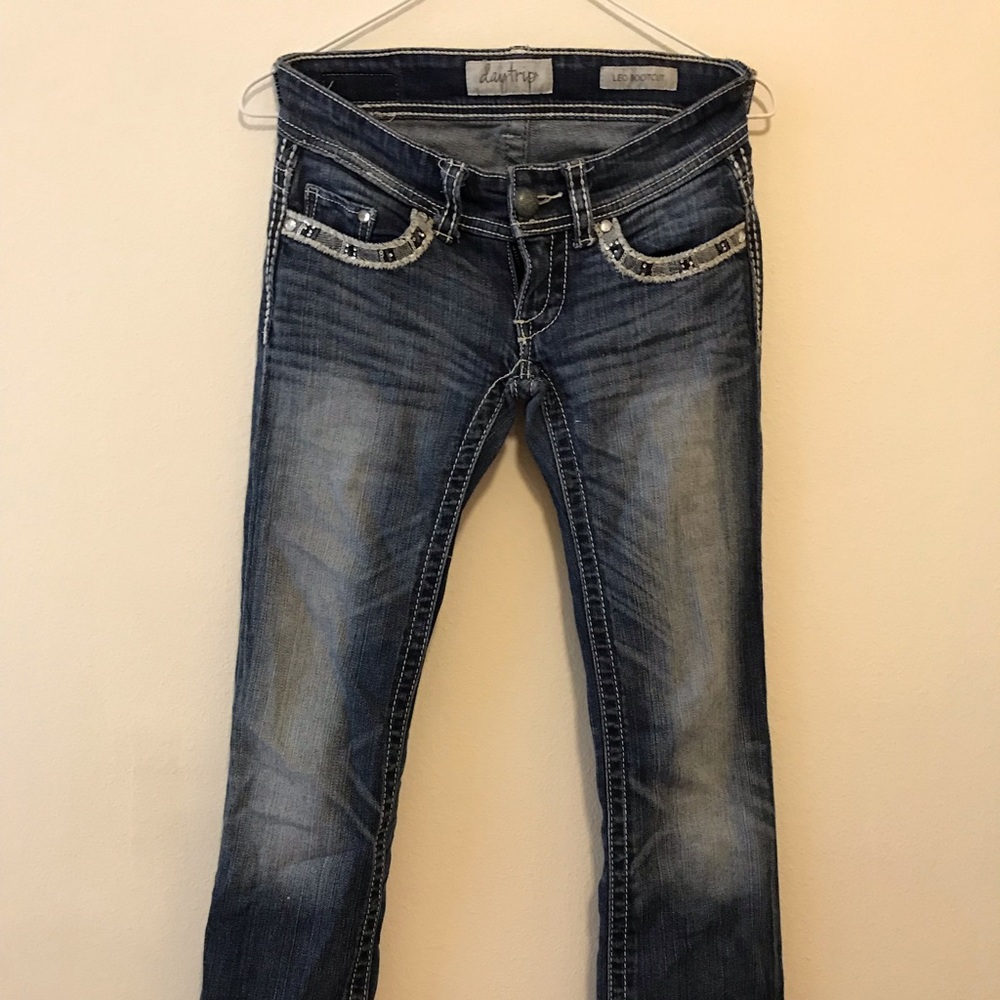 Jeans - Picture 2 of 3
